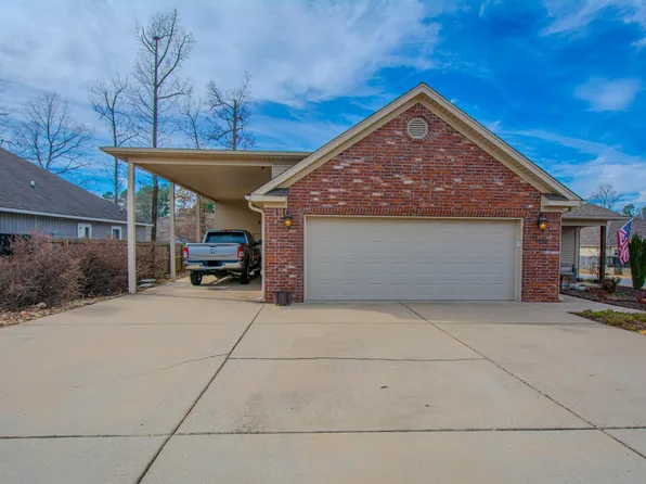 1847 Kenmore Dr, Benton, AR 72015