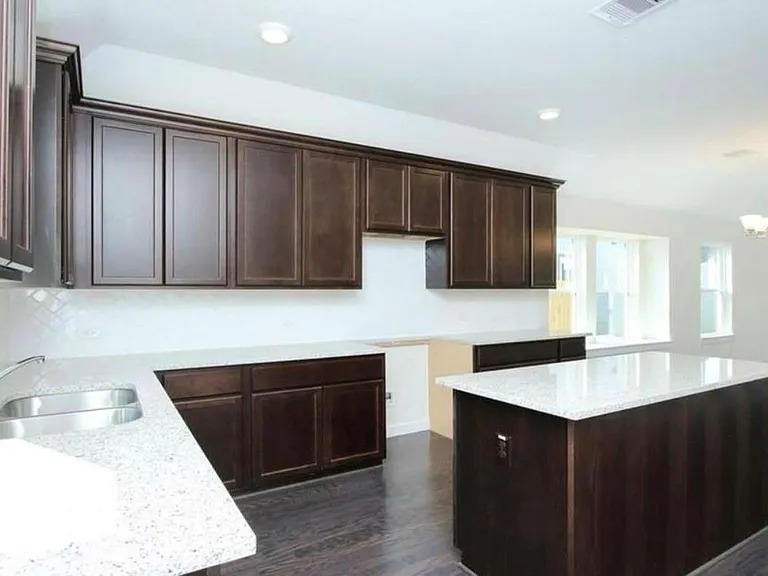 204 Laura Leigh Ln — Photo 11