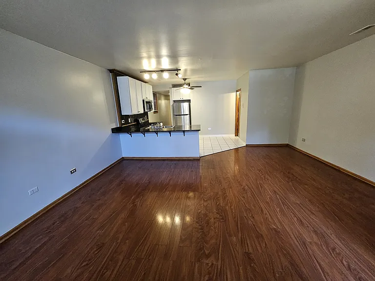 2434 W Polk St #1 — Photo 3