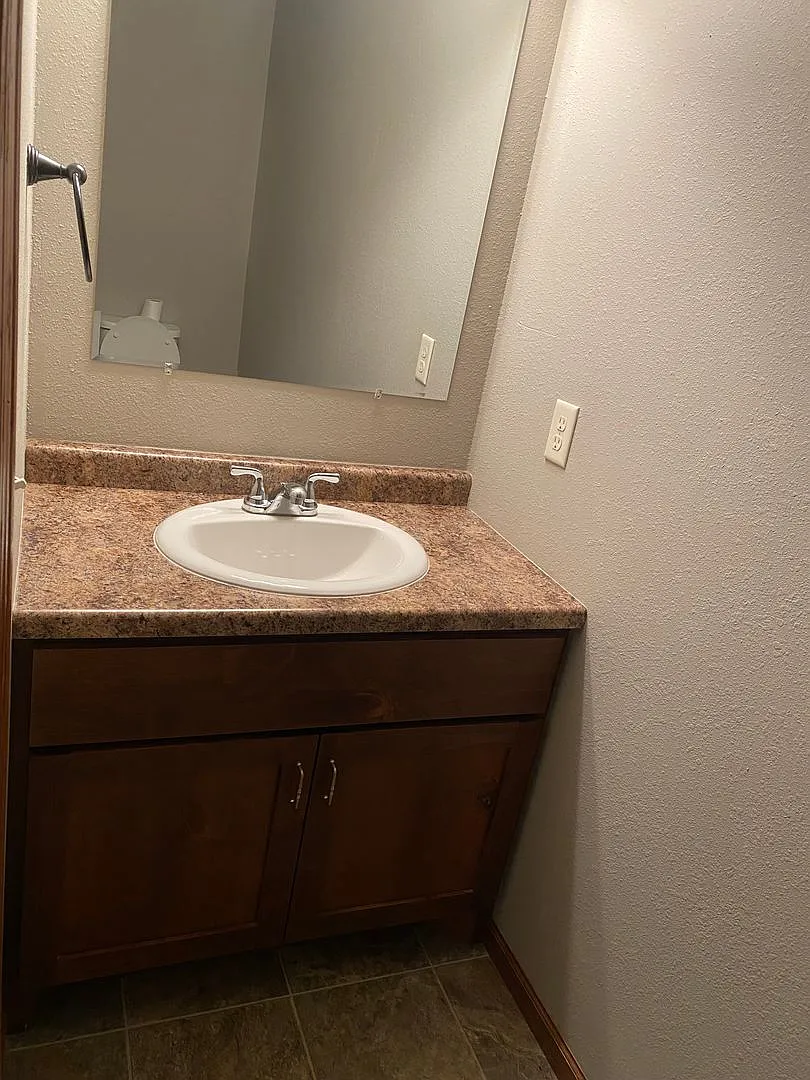 3 Bedroom 1.5 Bath Townhome in Sauk Rapids! — Photo 4