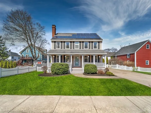 7 Collins Ave, Amesbury, MA 01913