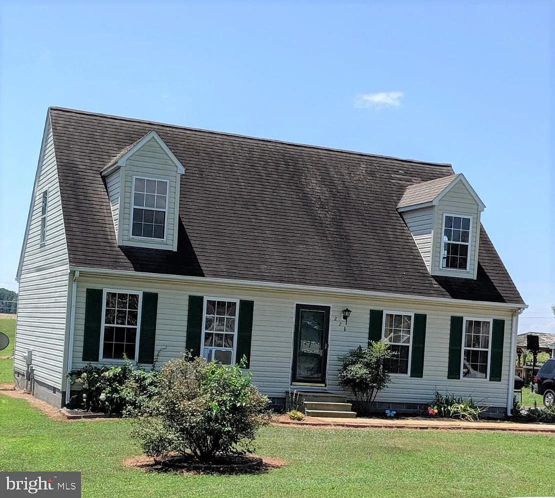 228 Apple Ln photo 1