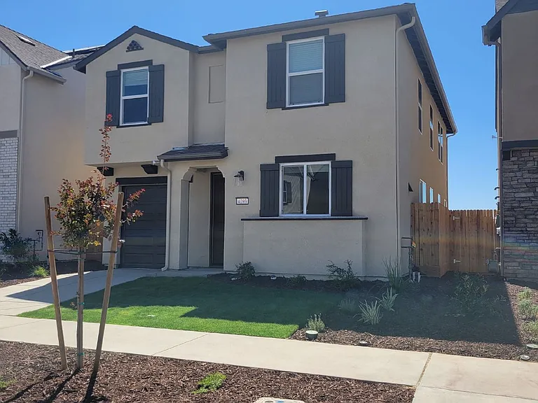 4293 Korbel Ave — Photo 15