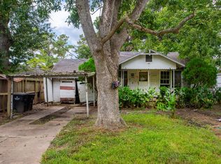 1720 W Sidnor St, Alvin, TX 77511