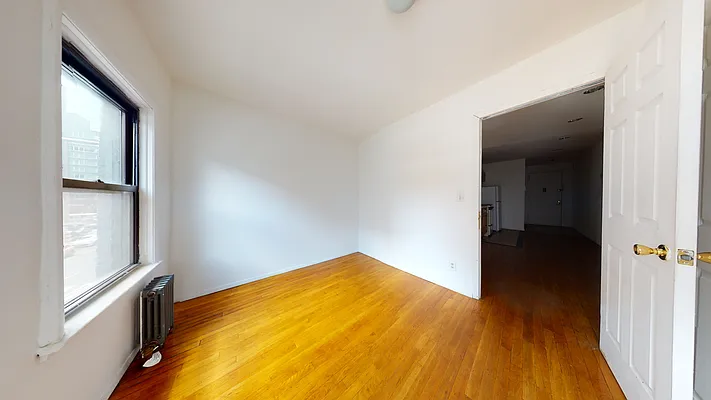 Rented by Bond New York | media 27