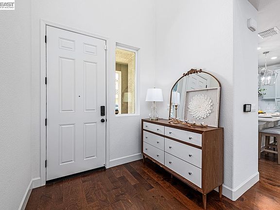 3rd image of 4247 Healdsburg Way