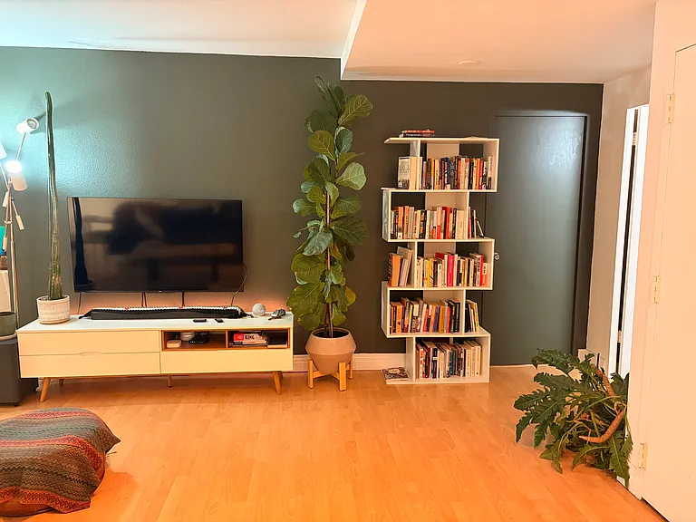 1196 N Grant St #601 — Photo 5