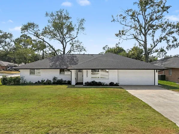 8903 Railton St, Houston, TX 77080