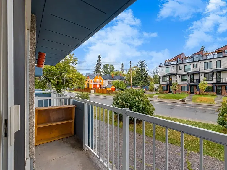 606 23rd Ave SW — Photo 34