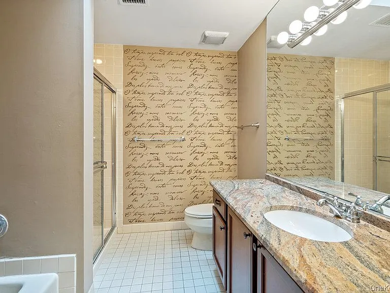 90 Foxwood Dr — Photo 19