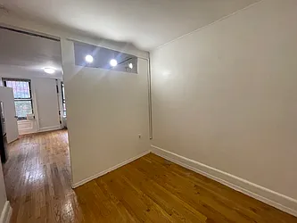 Rented by Realty Advisors Group