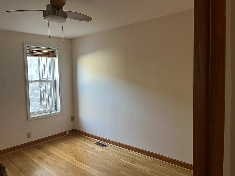 421 Warner St NW — Photo 7