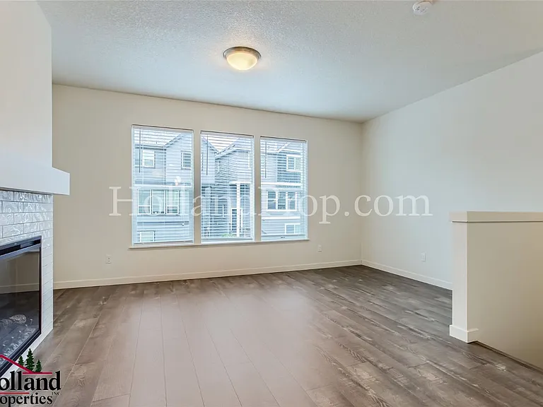 3794 SW Ekin Ter — Photo 2