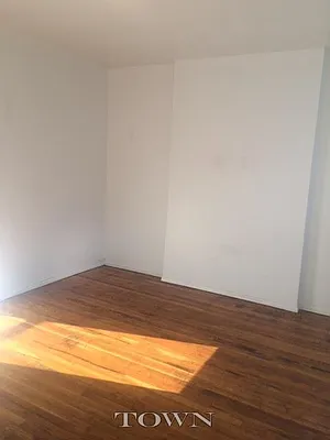 Rented by Town Residential | media 26