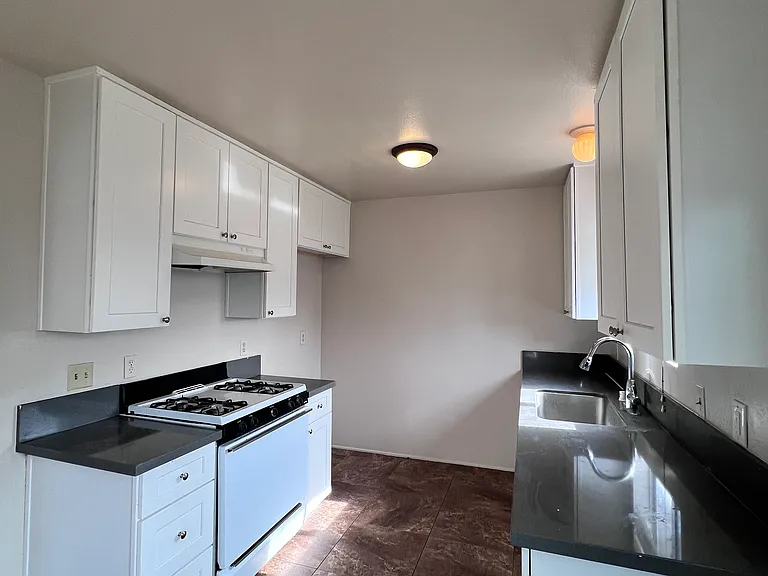 11310 La Mirada Blvd #2 — Photo 6