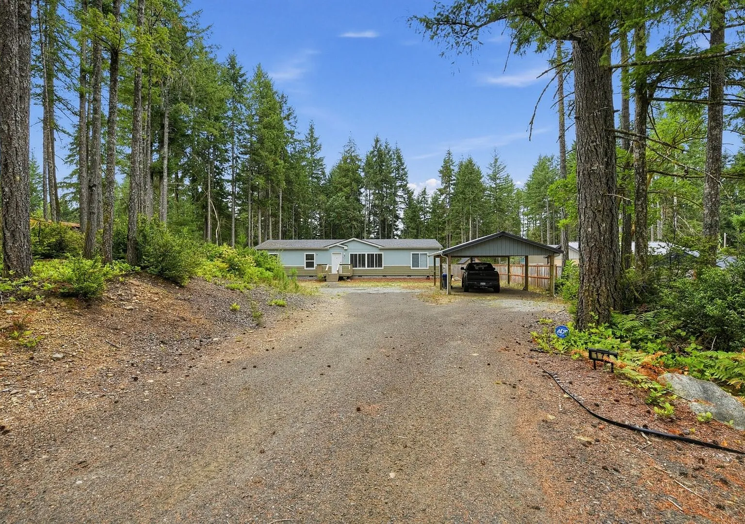 Charming 3BR House in Tahuya — Photo 2