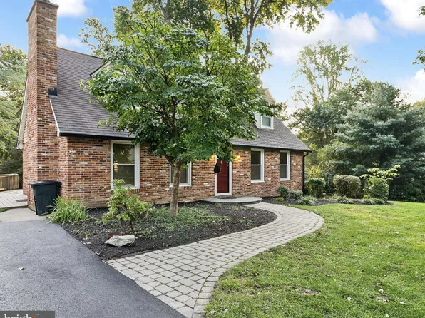 6721 Seneca Dr, Columbia, MD 21046