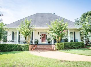 102 Magan Ct, Dothan, AL 36305