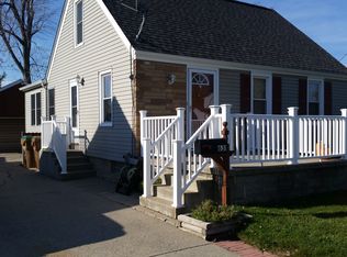 631 Huth Rd, Cheektowaga, NY 14225