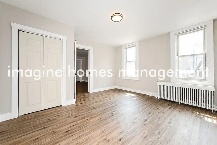 164 S 15th St #1 — Photo 11