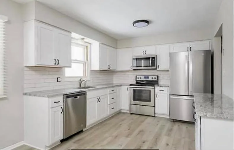 3 bed, 1440 sqft, $1,850 — Photo 2