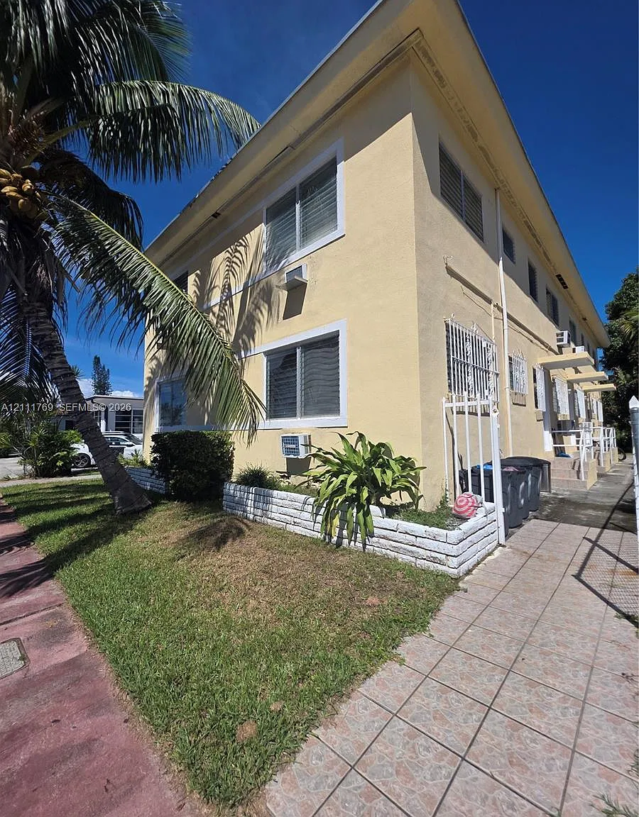 Biscayne Bch Sub — Photo 4