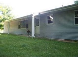 8792 Van Emmon Rd, Yorkville, IL 60560