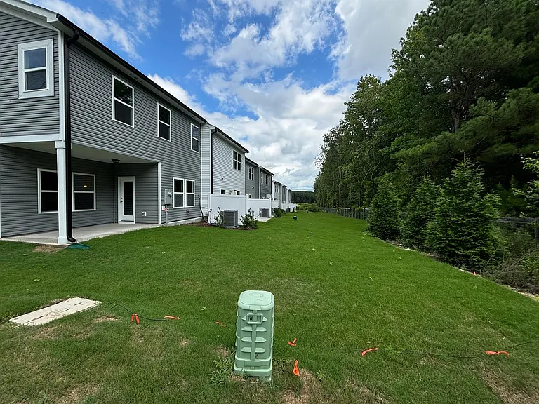 520 Barrington Row Ave — Photo 5