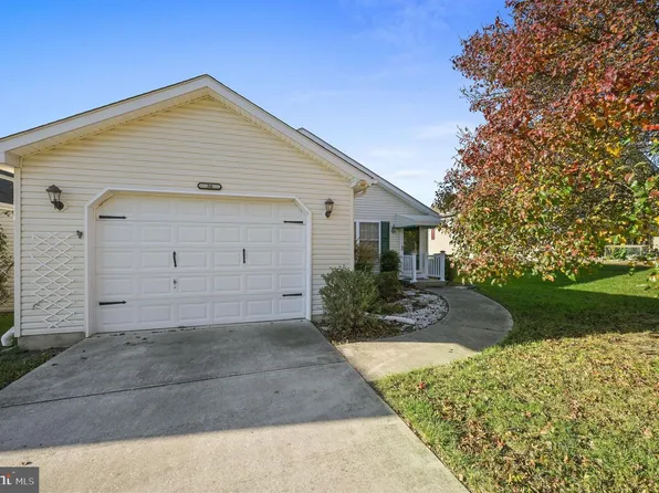 38 Planters Run Ct, Dover, DE 19901