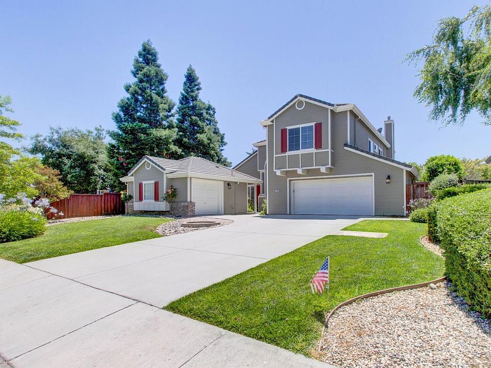 1st image of 17667 Bentley Dr