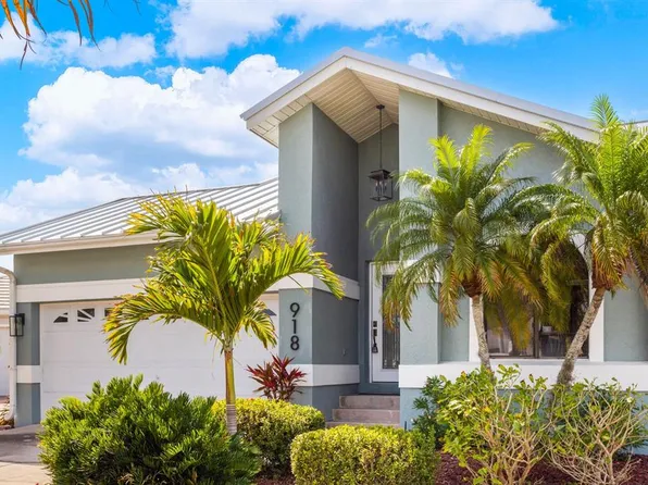 918 Shagos Dr, Apollo Beach, FL 33572