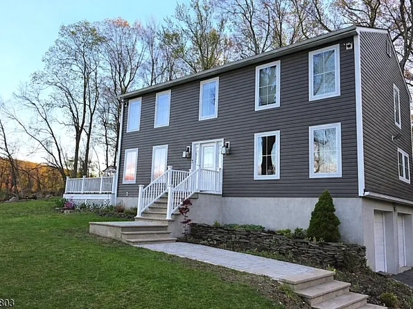 8 Danielle Dr, Liberty Twp., NJ 07838