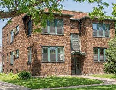 1583 Laurel Ave APT 2, Saint Paul, MN, 55104