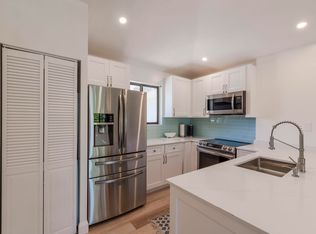 302 Club Dr, Palm Beach Gardens, FL 33418