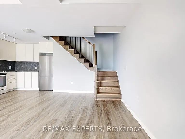 3237 Bayview Ave #102 — Photo 16