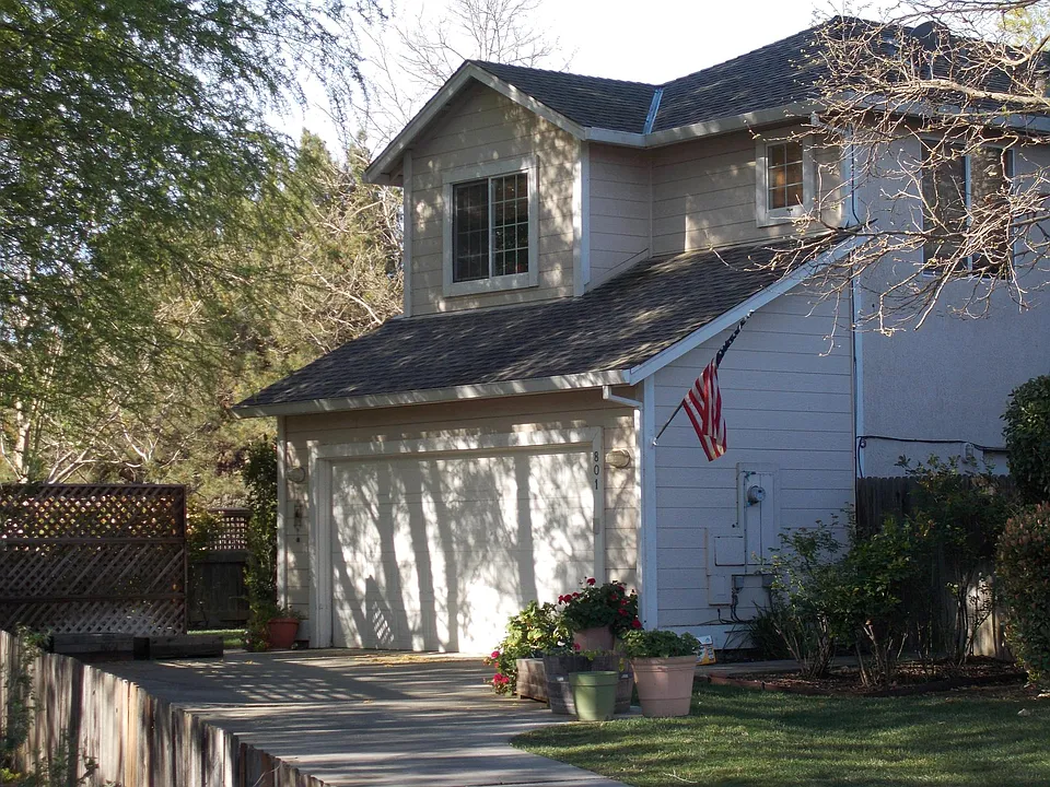 801 Mesquite Dr