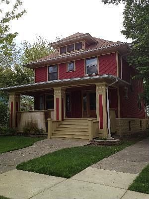 1st image of 318 N 3rd Ave