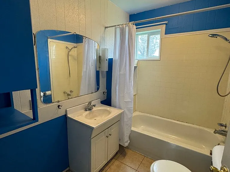 326 Torrey St — Photo 8