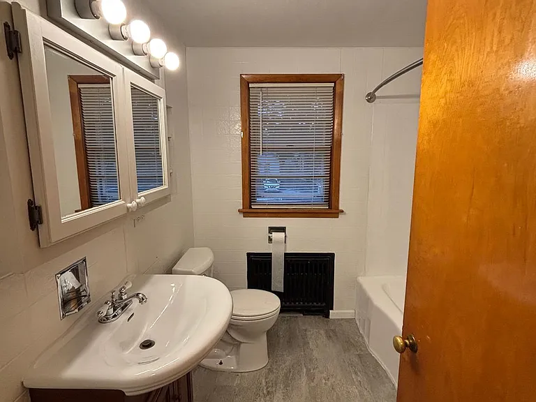 312 S Porter St — Photo 8