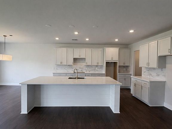 5th image of 5828 Guardian Way #10