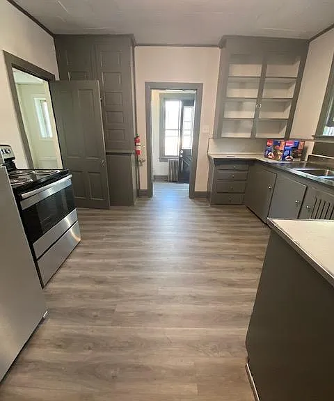 227 E High St — Photo 10