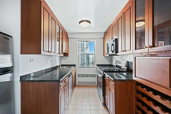 Rented by Douglas Elliman | media 3