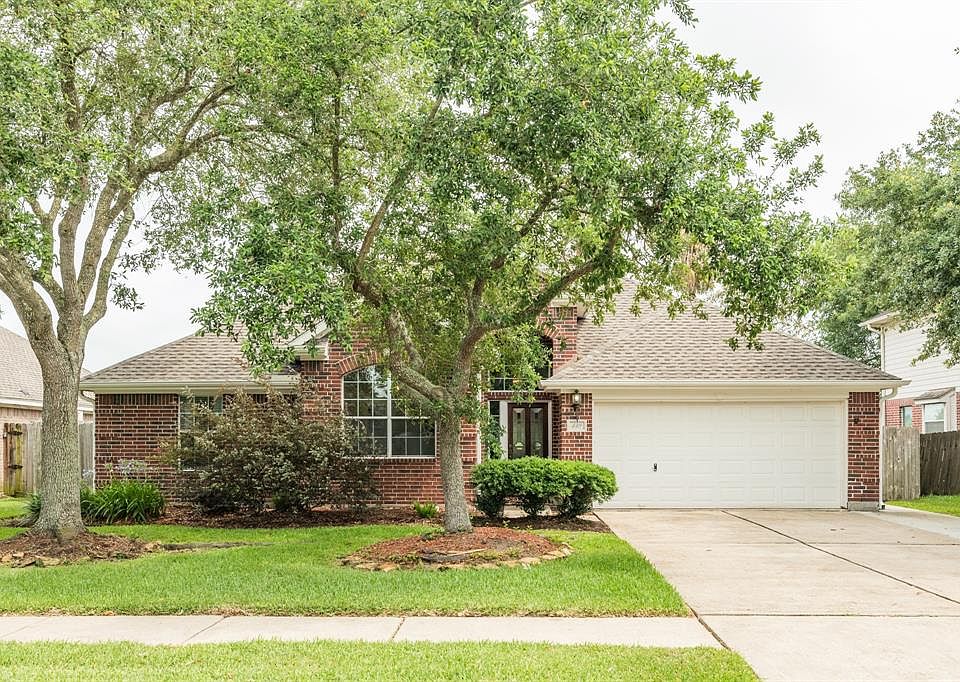 1st image of 139 Greenridge Cir