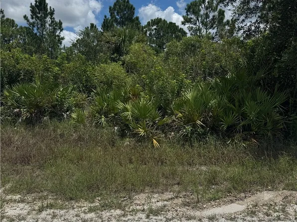 518 Louis Ave, Lehigh Acres, FL 33972