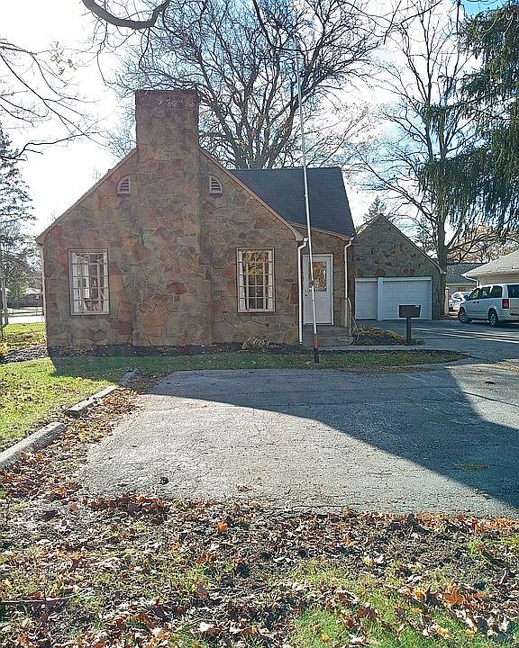 903 E Chicago Rd, Sturgis, MI 49091 Zillow