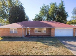 2608 Canterbury Ave, Ponca City, OK 74604