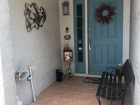 4th image of 521 Pinellas Bayway S APT 201