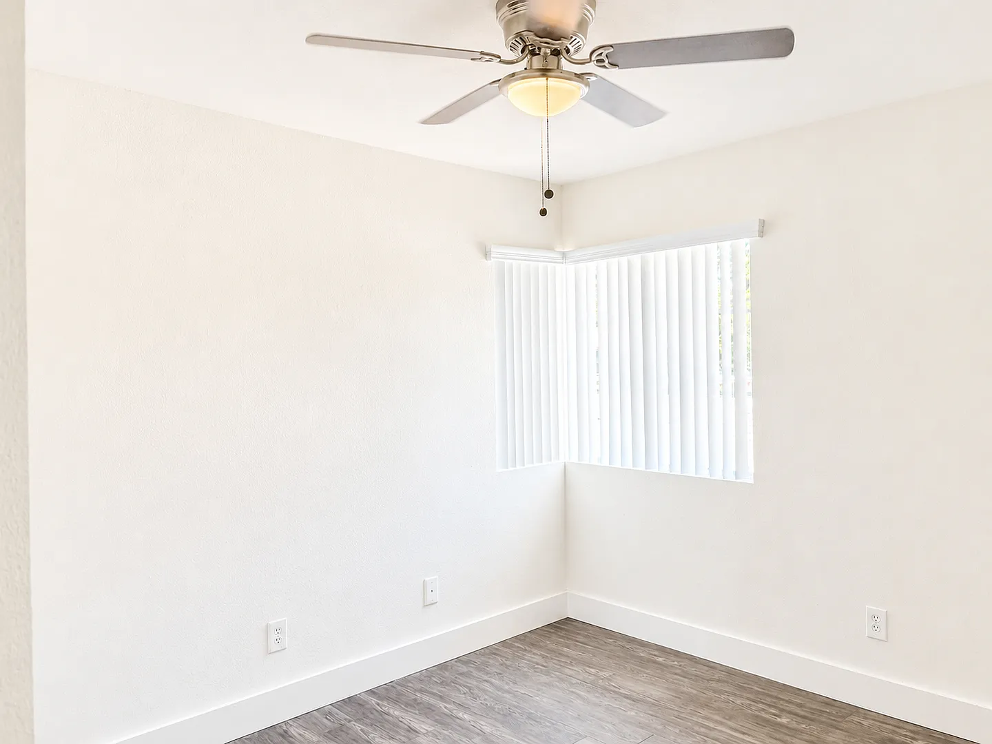 Beautiful 2 Bedroom Apartment in Placentia — Photo 3