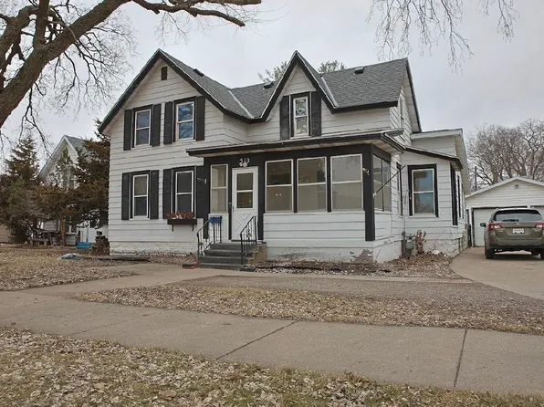 510 5th St NW, Faribault, MN 55021
