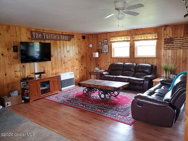 3rd image of 6842 Liberty Road